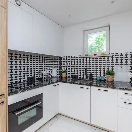 Hotel Superapart Al. Jerozolimskie 141