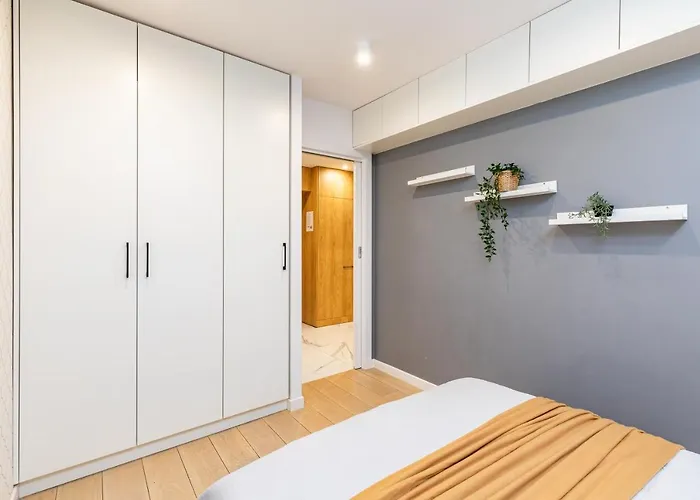 Superapart Al. Jerozolimskie 141 * Varşova