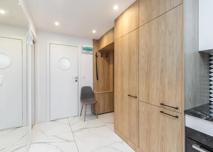 Superapart Al. Jerozolimskie 141 * Varşova