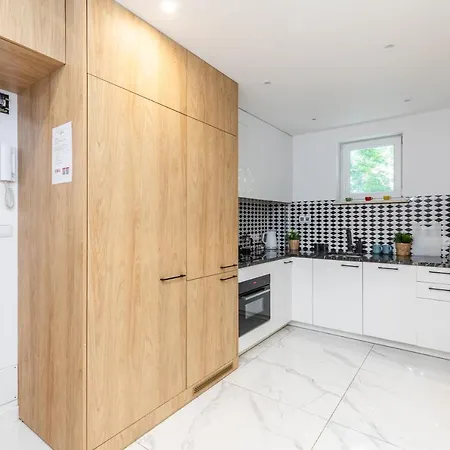 Superapart Al. Jerozolimskie 141